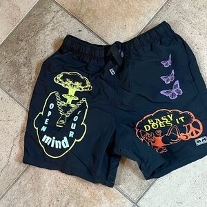 OBEY - Men’s Small/ Medium Short
